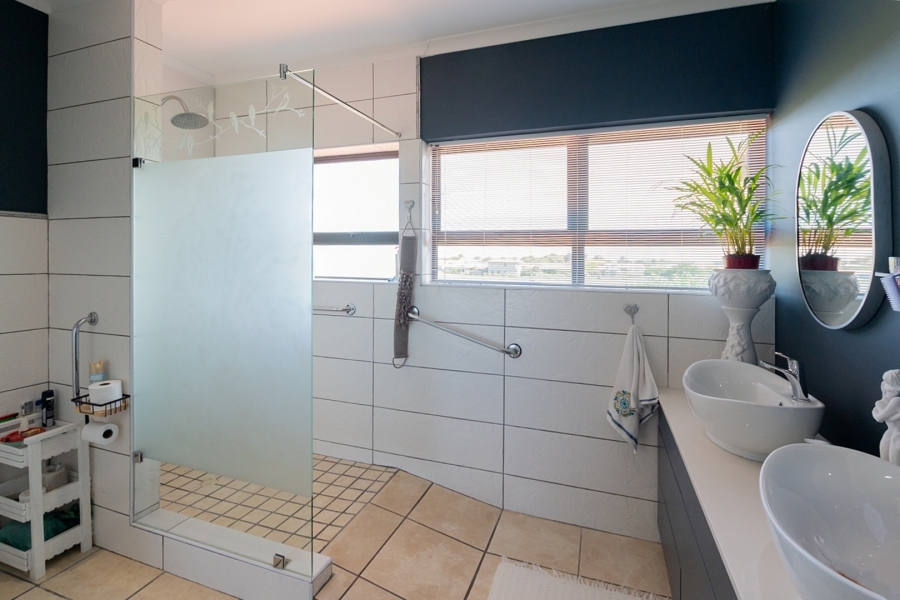 4 Bedroom Property for Sale in Langebaan Country Estate Western Cape